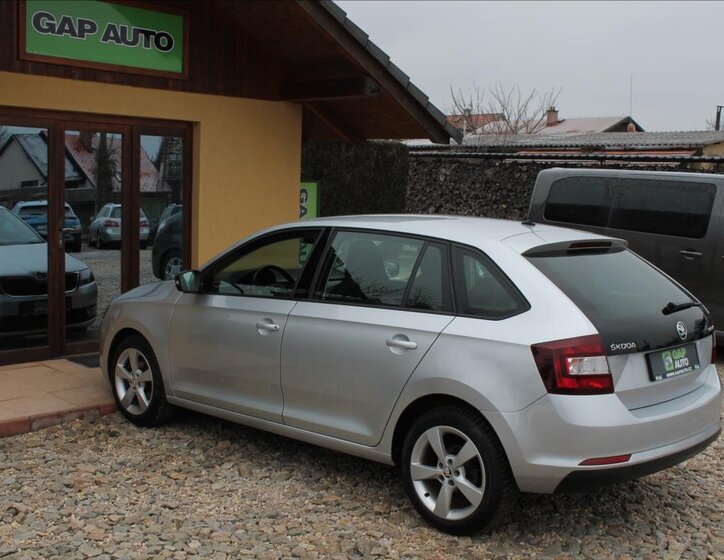 Škoda Rapid Hatchback 1,2 l 81 kw