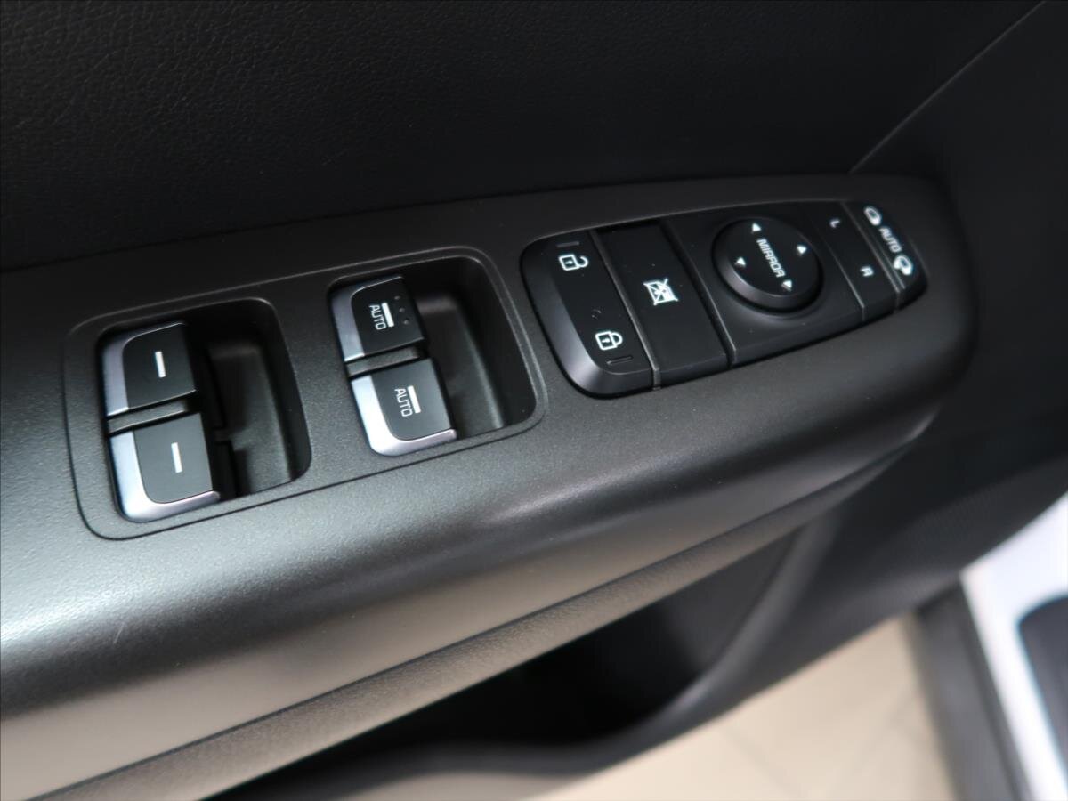 KIA Sportage SUV 1,6 l 100 kw