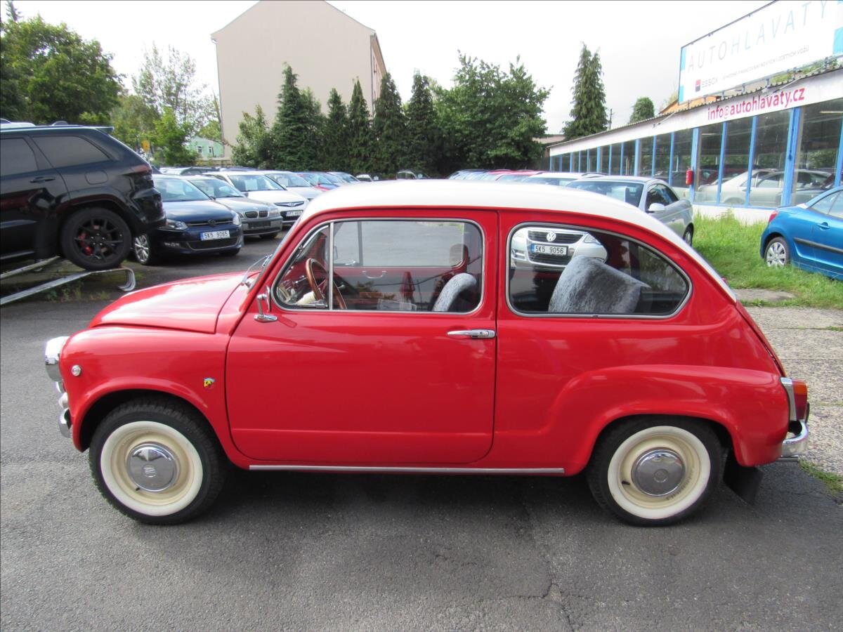 Fiat 600 Hatchback 635,0 21 kw