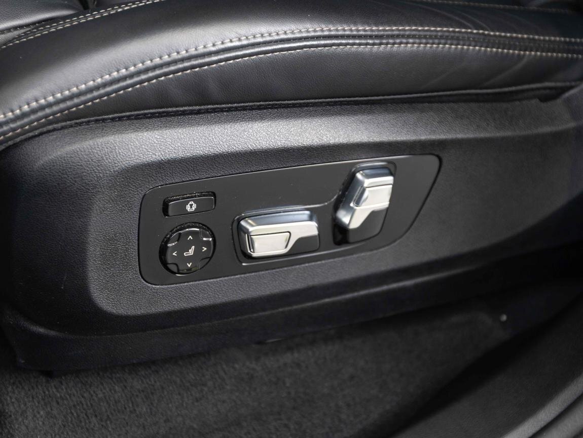 BMW X7 SUV / Terénní 3,0 l 280 kw
