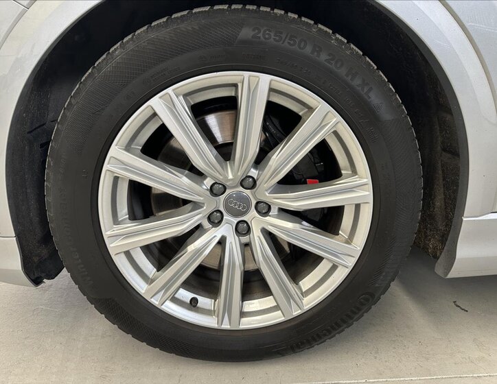 Audi SQ8 SUV 4,0 l 373 kw