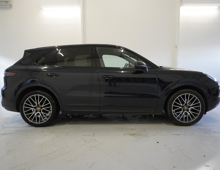 Porsche Cayenne SUV 2,9 l 250 kw