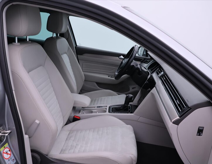 Volkswagen Passat Kombi 2,0 l 110 kw