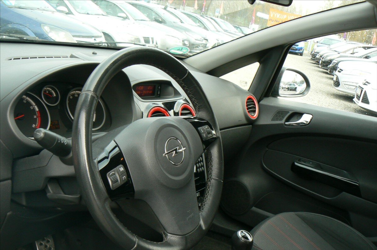 Opel Corsa Hatchback 1,4 l 66 kw