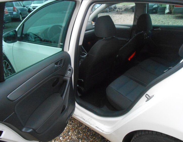 Volkswagen Golf Hatchback 1,2 l 63 kw