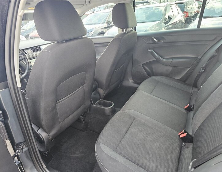 Škoda Rapid Hatchback 1,2 l 77 kw