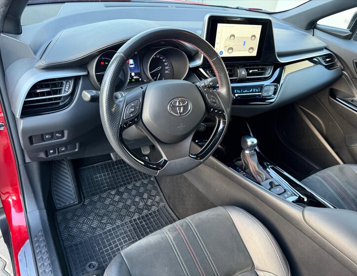 Toyota C-HR 7