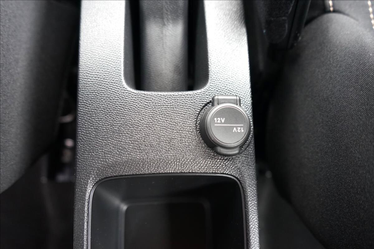 Citroën C3 Aircross SUV / Terénní 1,2 l 74 kw