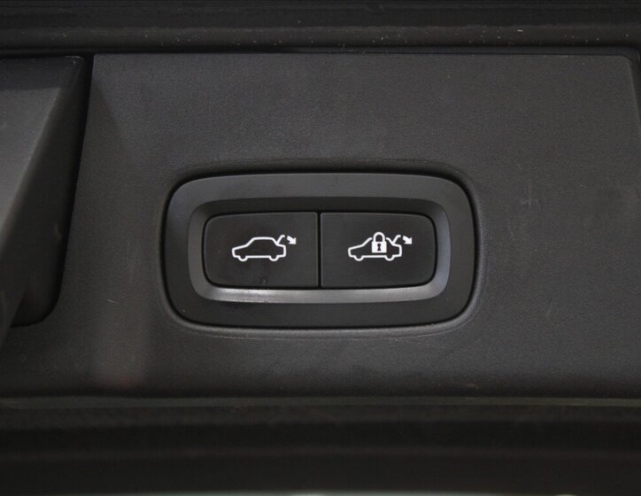 Volvo V90 Kombi 2,0 l 177 kw