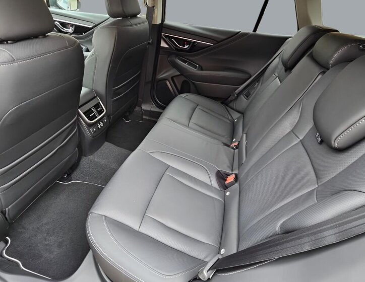 Subaru Outback SUV 2,5 l 124 kw