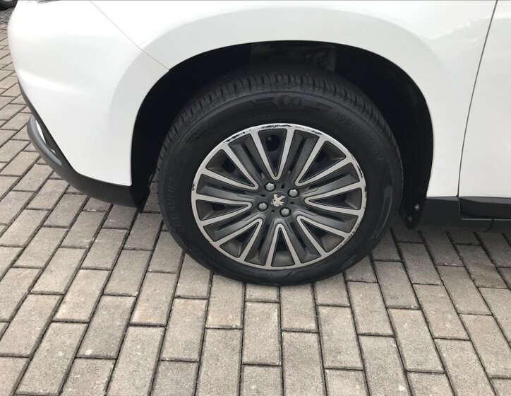 Peugeot 2008 Kombi 1,6 l 73 kw