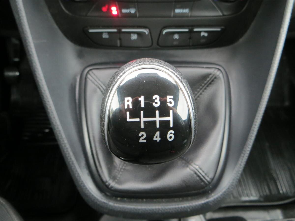 Ford Transit Connect Skříň 1,5 l 73 kw