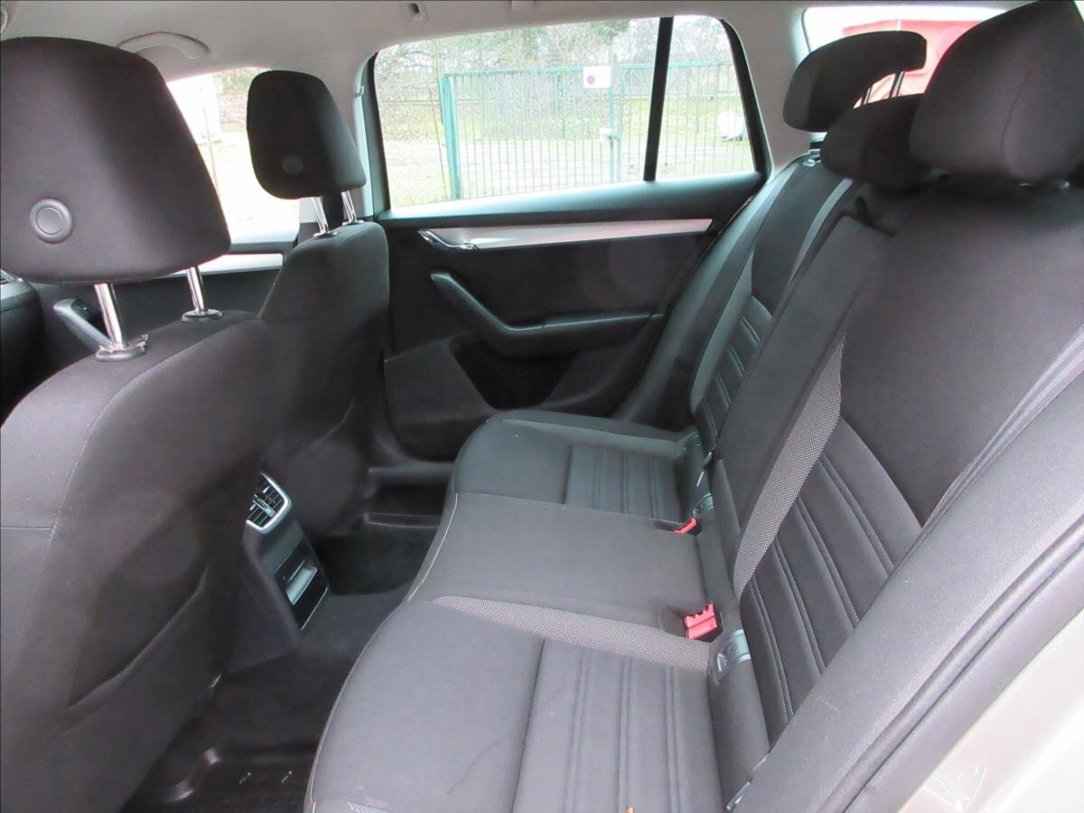 Škoda Octavia Kombi 1,6 l 85 kw