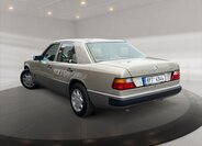 Mercedes-Benz 124 Sedan / Limuzína 2,3 l 97 kw