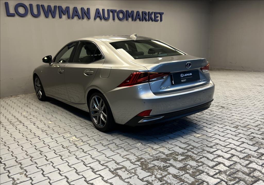 Lexus IS Sedan 2,5 l 164 kw