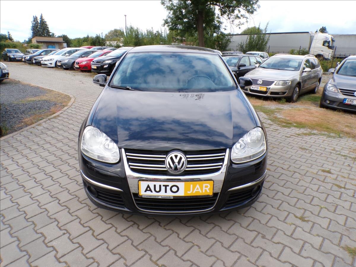 Volkswagen Jetta Sedan 1,4 l 90 kw