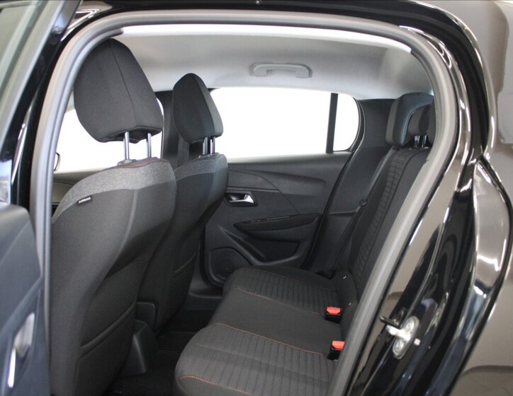 Peugeot 208 Hatchback 1,2 l 74 kw