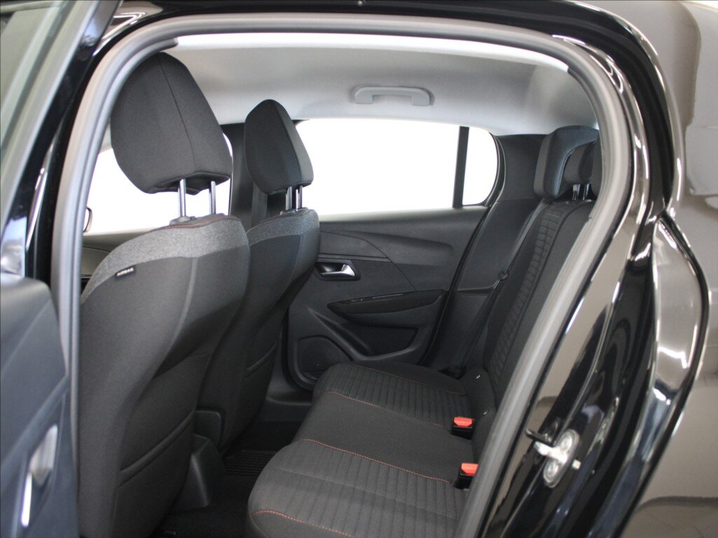 Peugeot 208 Hatchback 1,2 l 74 kw