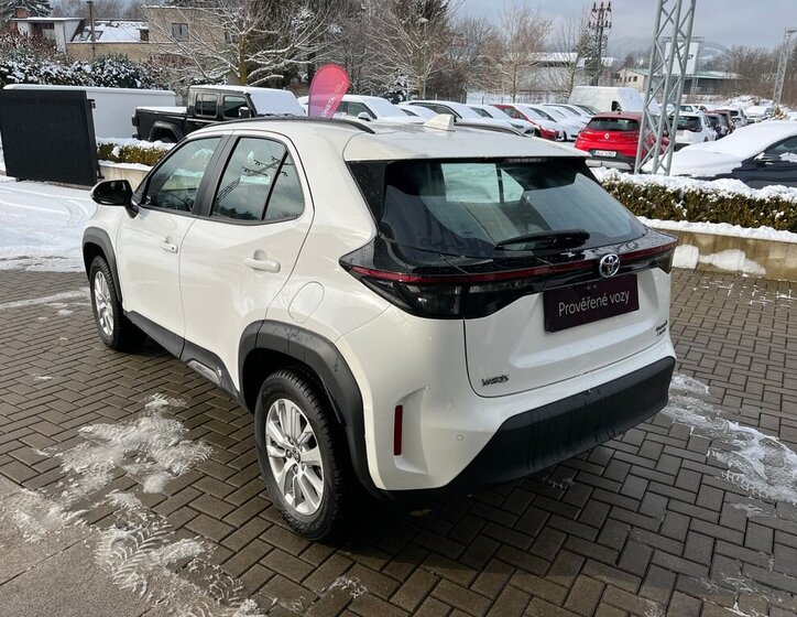 Toyota Yaris Cross SUV 1,5 l 68 kw
