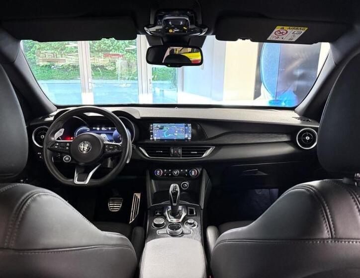 Alfa Romeo Stelvio 19