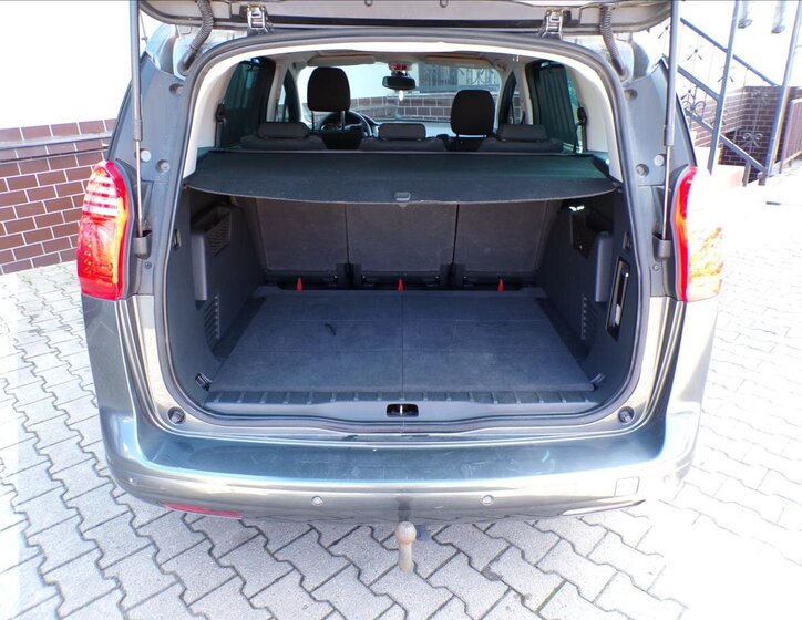 Peugeot 5008 Kombi 1,6 l 115 kw