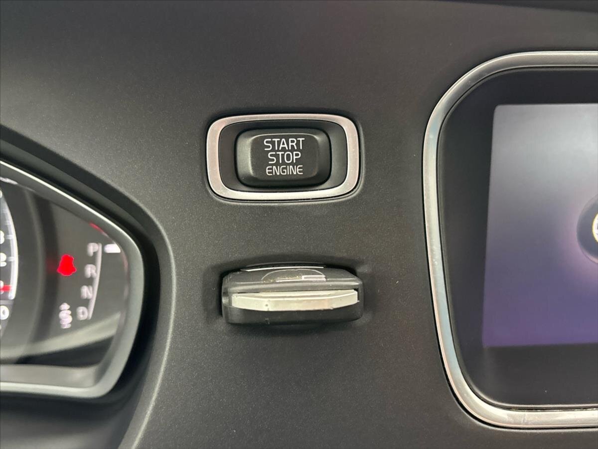 Volvo V40 Hatchback 2,0 l 88 kw