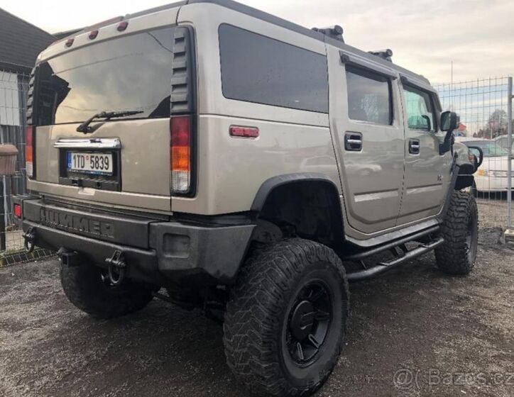 Hummer H2 3