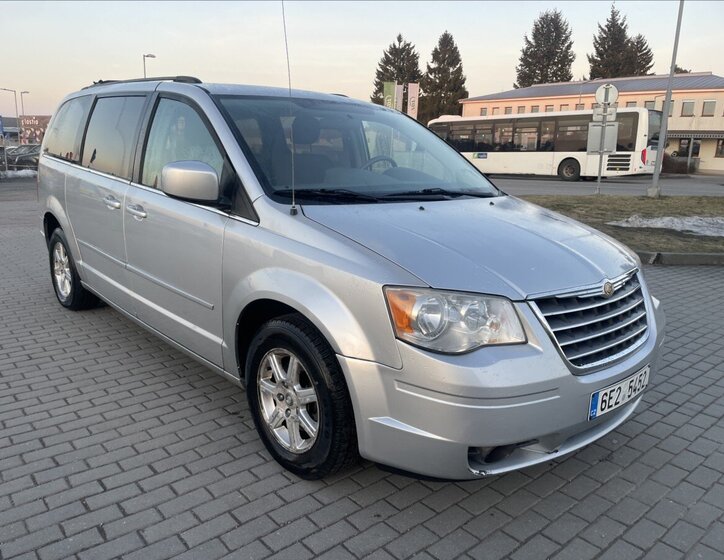 Chrysler Town & Country MPV 3,8 l 142 kw