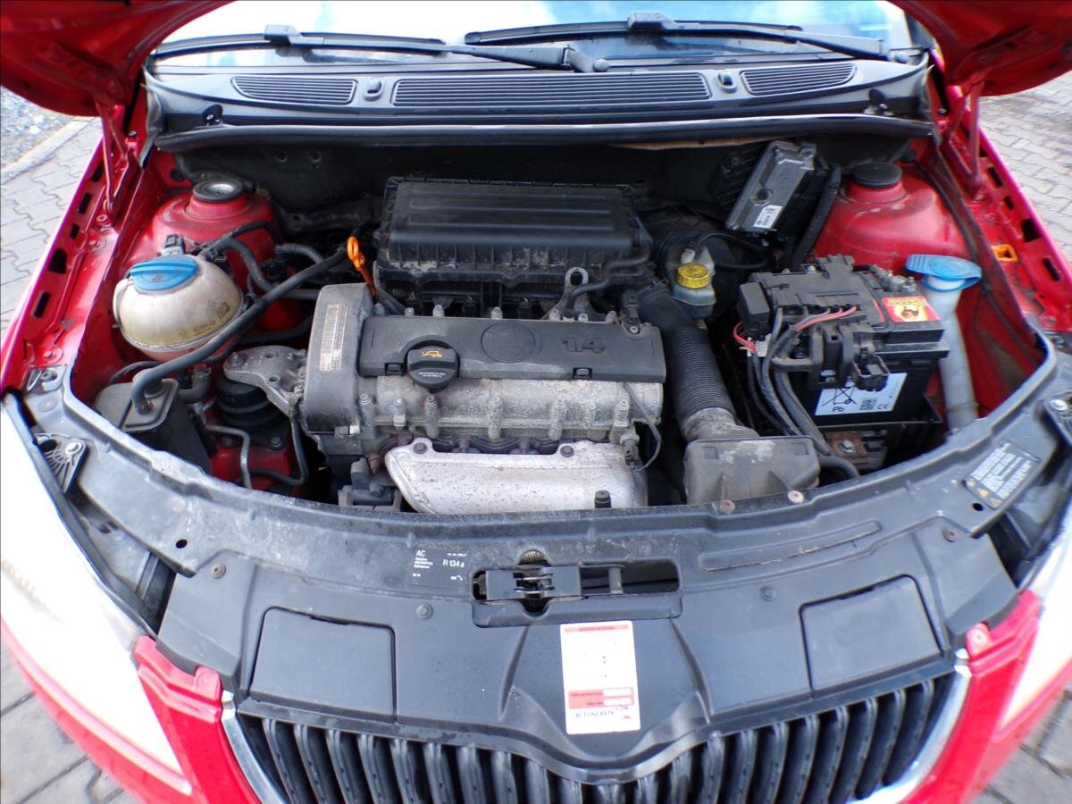 Škoda Roomster Kombi 1,4 l 63 kw