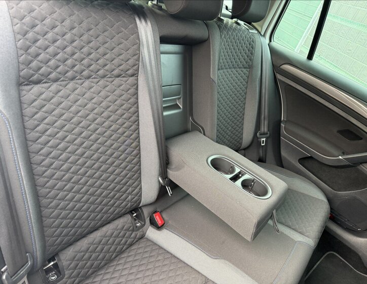 Volkswagen Golf Kombi 999,0 81 kw