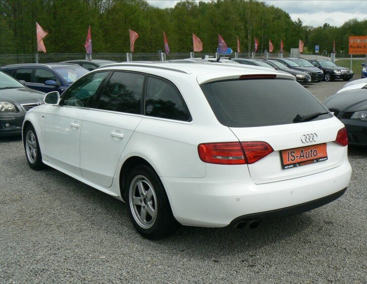 Audi A4 Kombi 2,0 l 105 kw