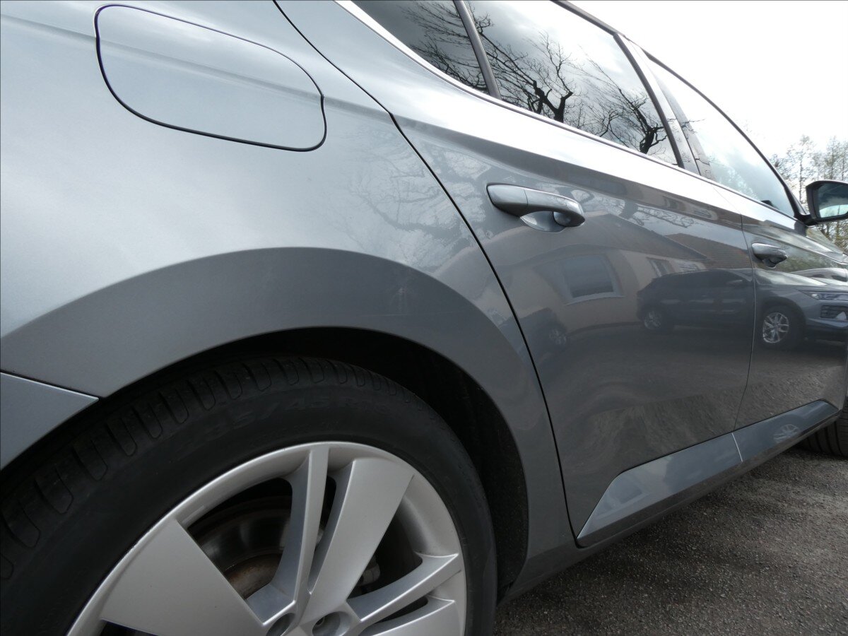 Škoda Superb Liftback 2,0 l 110 kw