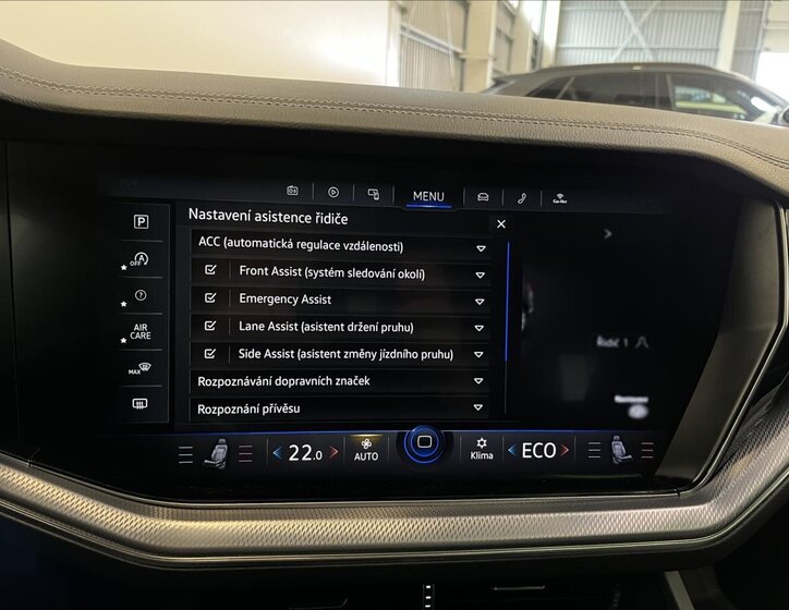 Volkswagen Touareg SUV / Terénní 3,0 l 210 kw