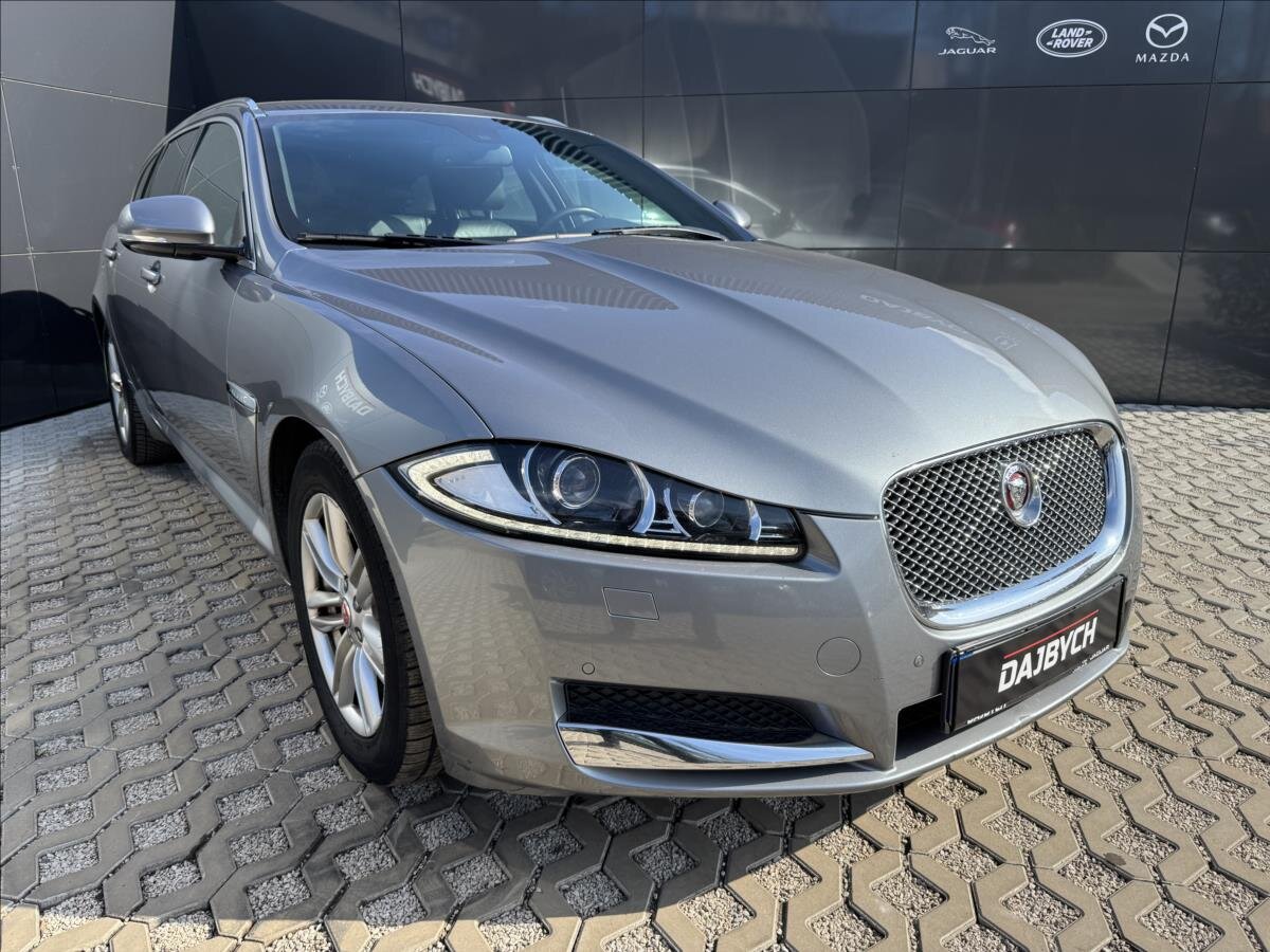 Jaguar XF Kombi 2,2 l 120 kw