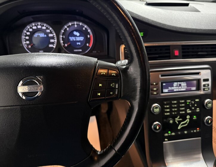 Volvo V70 10