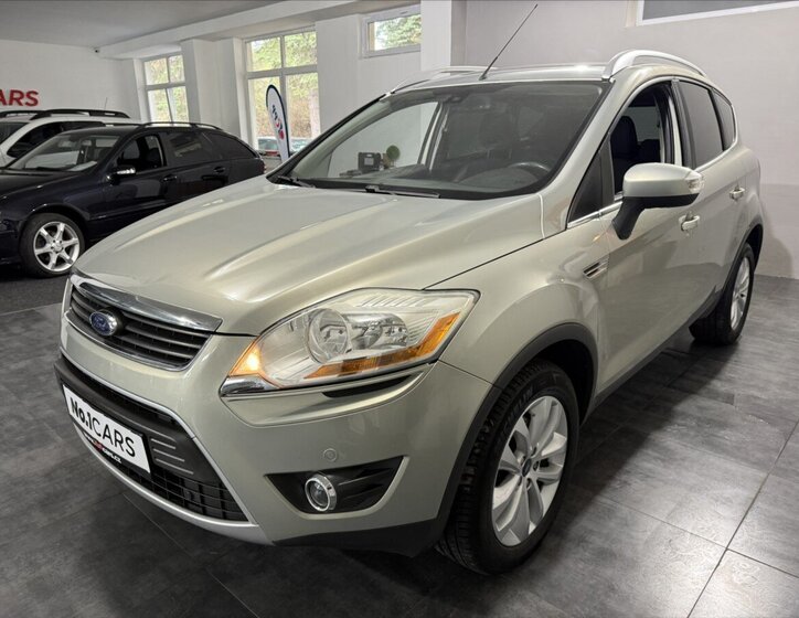 Ford Kuga SUV / Terénní 2,0 l 100 kw