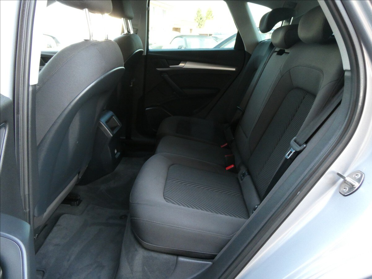 Audi Q5 SUV / Terénní 2,0 l 120 kw