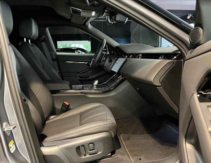 Land Rover Range Rover Evoque 26