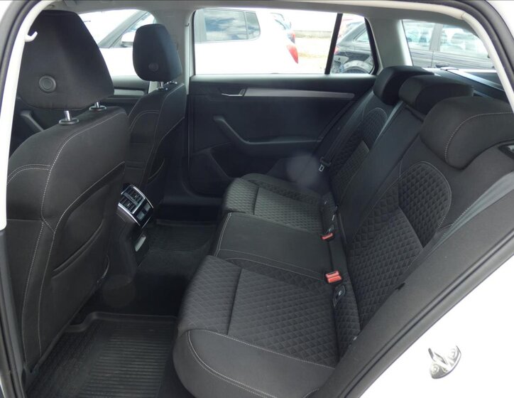 Škoda Superb Kombi 2,0 l 110 kw