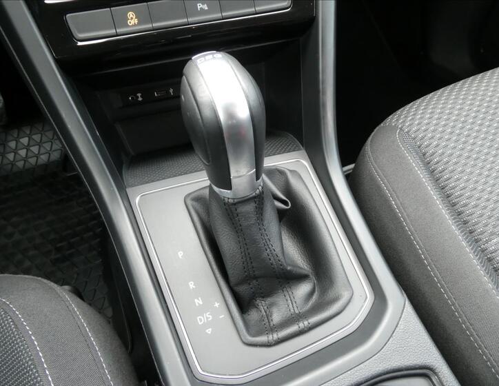 Volkswagen Touran 31