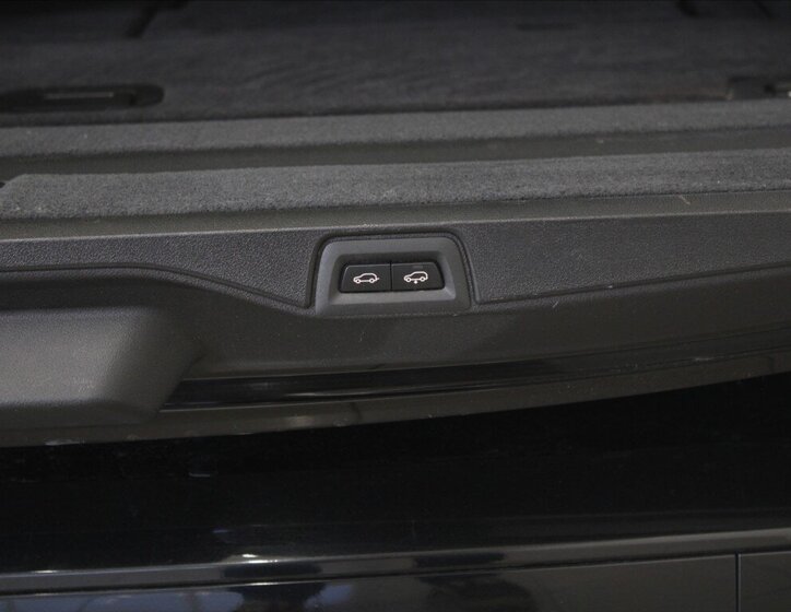 BMW X7 SUV / Terénní 3,0 l 195 kw