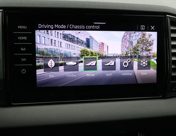 Škoda Karoq SUV / Terénní 2,0 l 110 kw