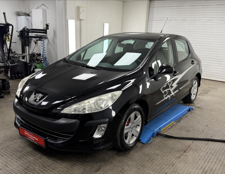 Peugeot 308 Hatchback 1,4 l 70 kw