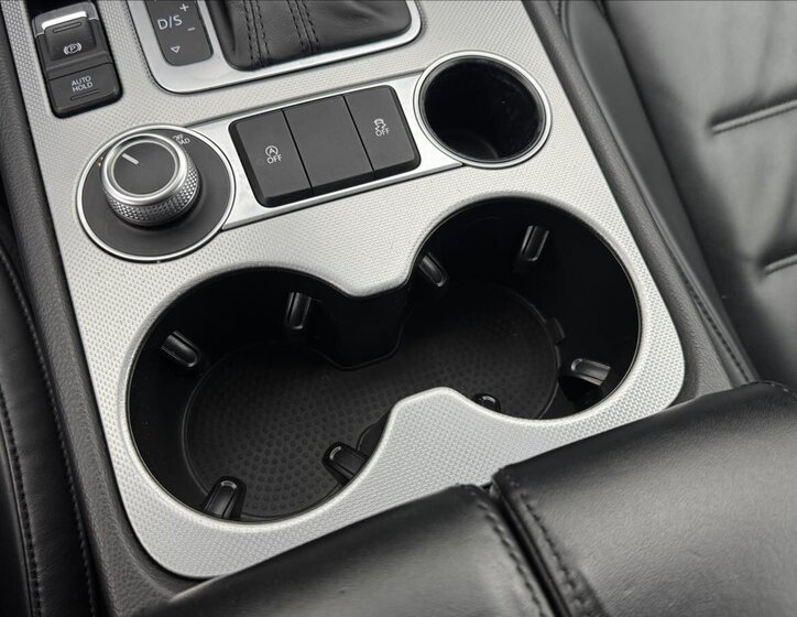 Volkswagen Touareg SUV / Terénní 3,0 l 193 kw