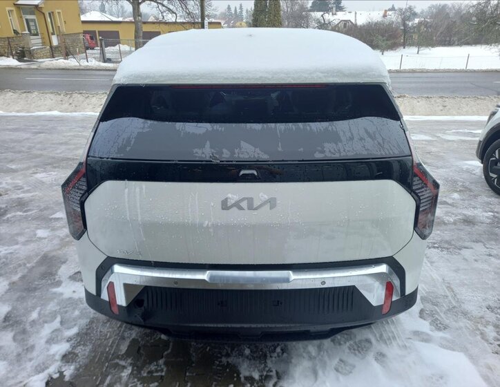 KIA EV3 SUV / Terénní 0,0 150 kw