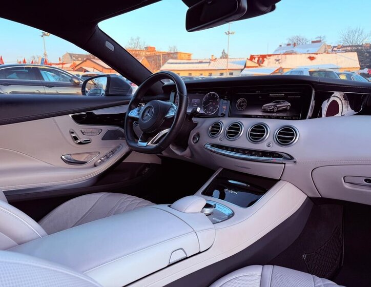 Mercedes-Benz Třídy S 18