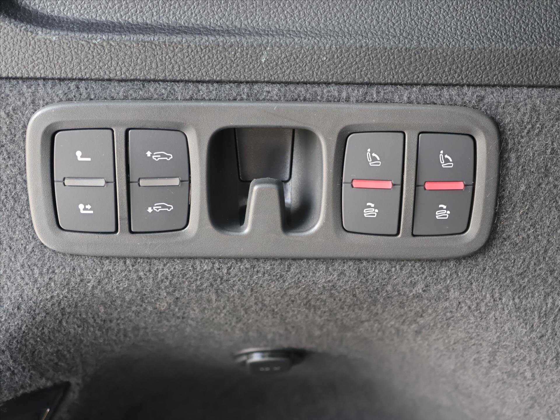 Audi SQ7 SUV / Terénní 4,0 l 373 kw