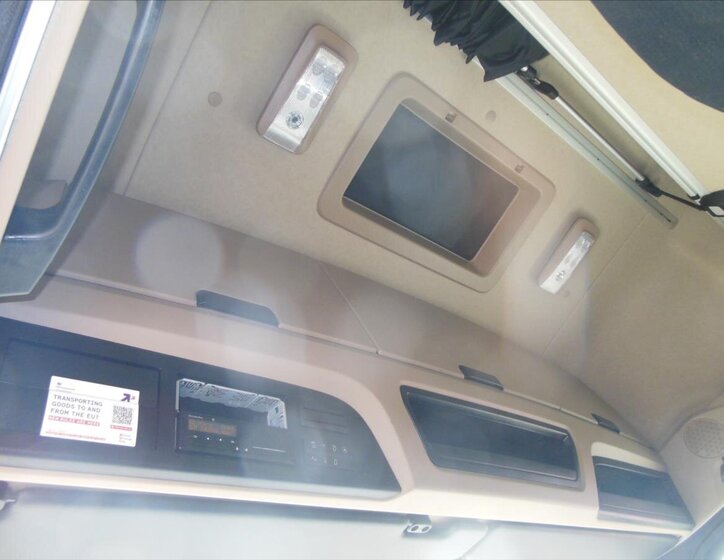 Mercedes-Benz Ostatní 8