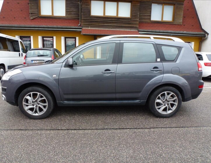 Citroën C-Crosser SUV / Terénní 2,2 l 115 kw