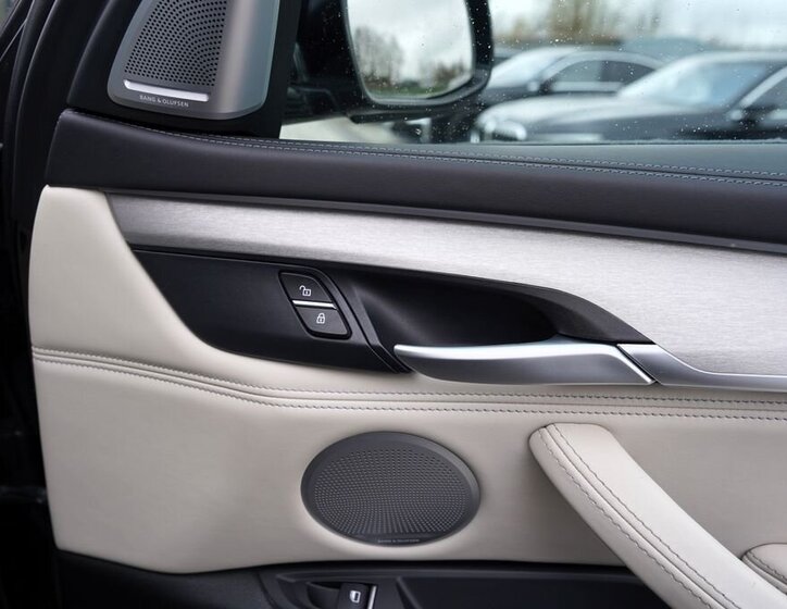 BMW X6 SUV / Terénní 3,0 l 280 kw